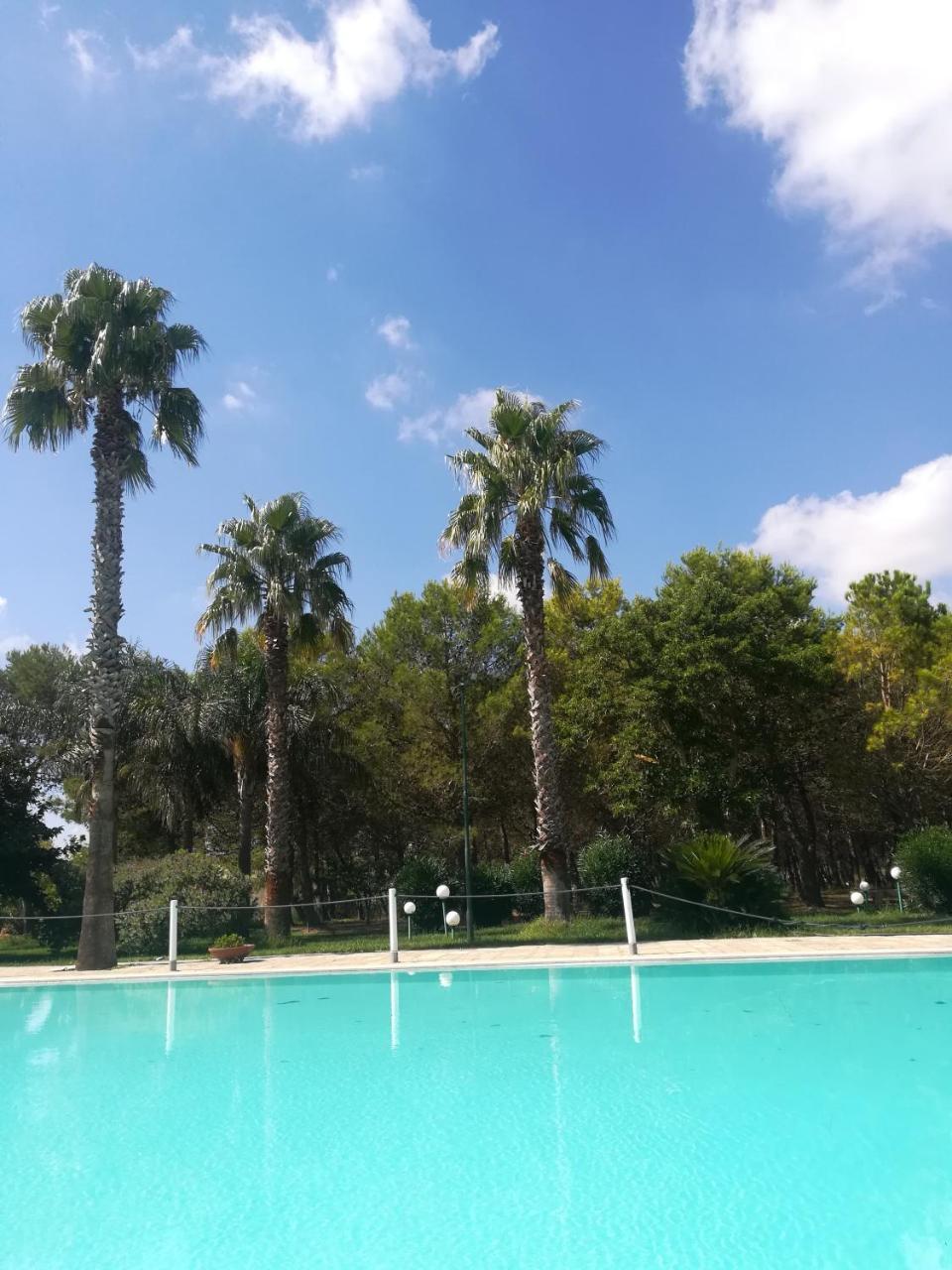 Agriturismo Torrevecchia San Pancrazio Salentino Εξωτερικό φωτογραφία